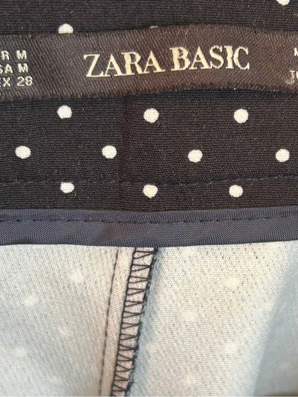 ZARA BLACK AND WHITE POLKA DOT TROUSERS SIZE M